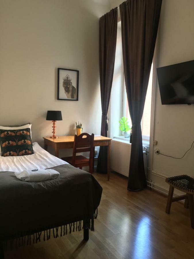 Morris Hotel Örebro Buitenkant foto